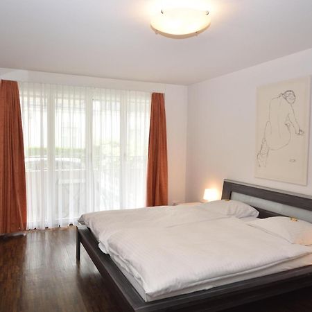 Stylish 2Br Near Lake - Flower 3 Zurich Ngoại thất bức ảnh