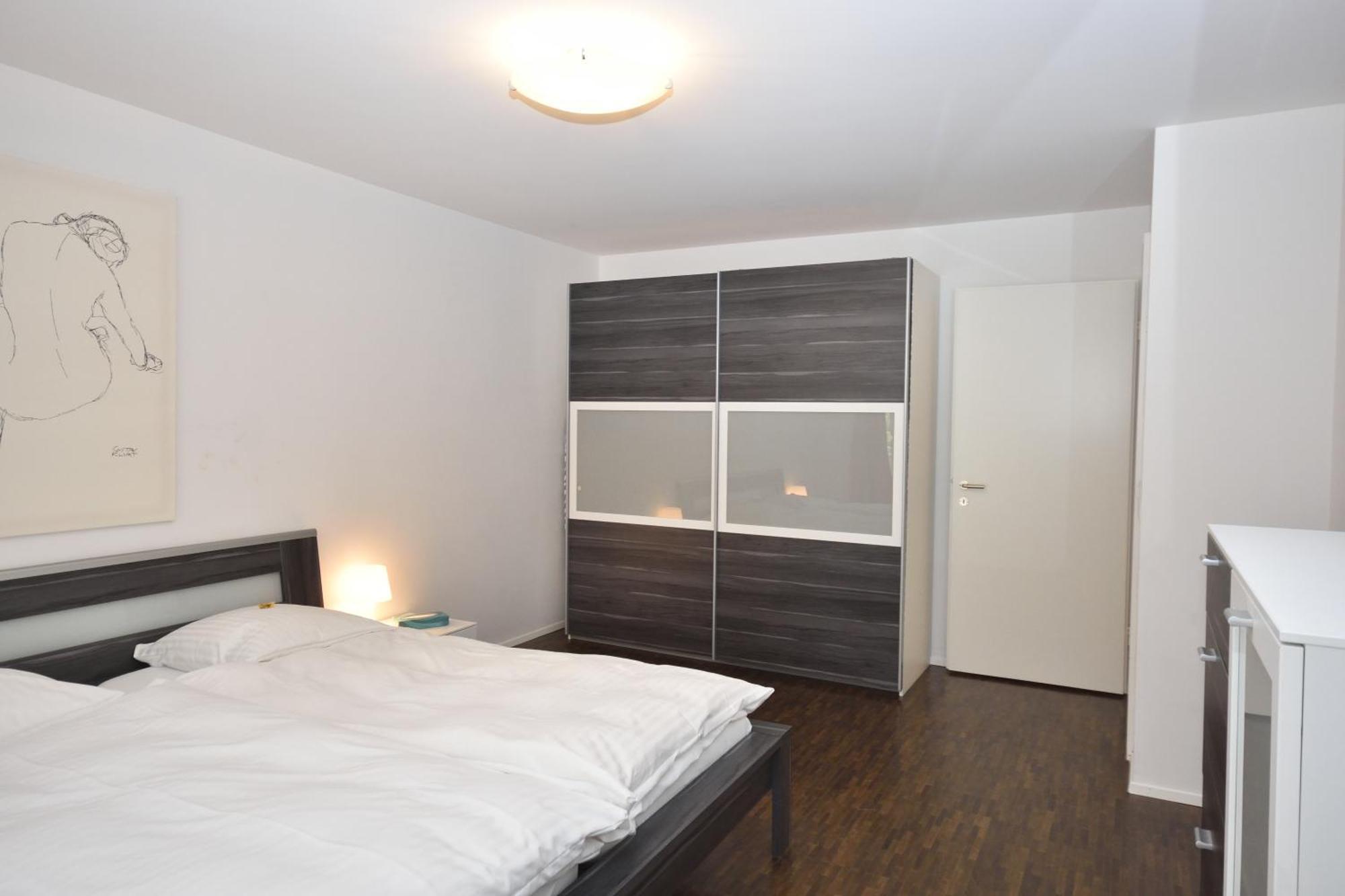 Stylish 2Br Near Lake - Flower 3 Zurich Ngoại thất bức ảnh